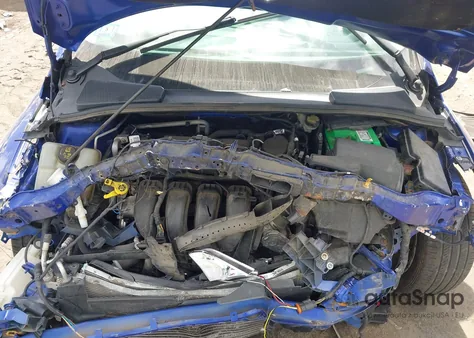 2014 Ford Focus Titanium from USA, damaged, VIN 1FADP3N2XEL221125